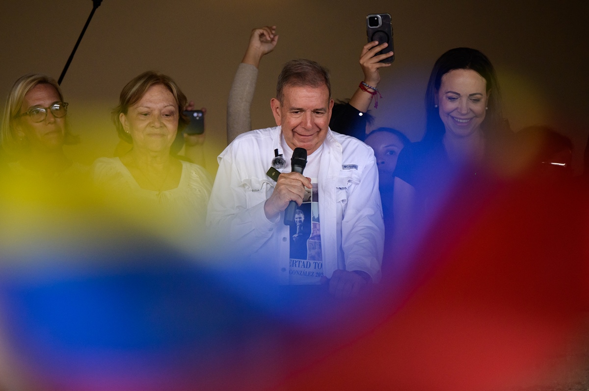 FILES-VENEZUELA-ELECTION-OPPOSITION-GONZALEZ URRUTIA