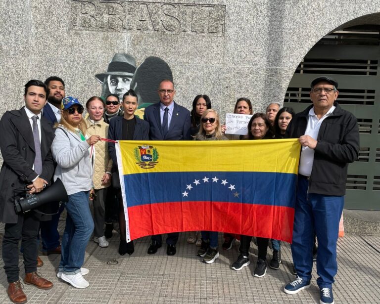 Comando con Venezuela en Argentina-Brasil